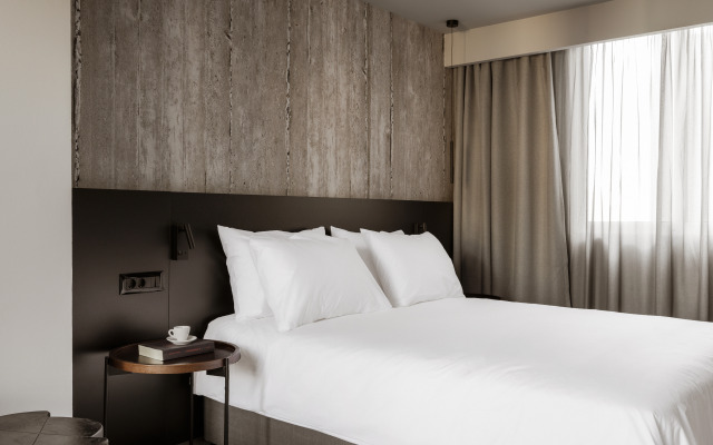 The Alassia Hotel