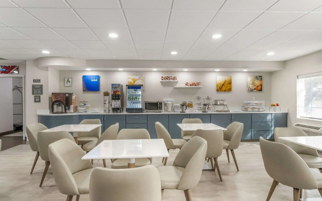 Comfort Inn & Suites Louisville Airport Fair & Expo