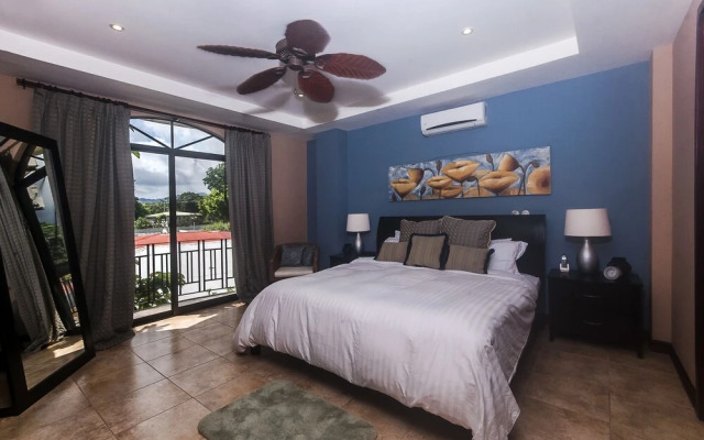 Monte Rey by Dream Makers