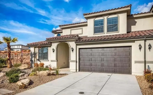 Sienna Stay 5 Bedroom Townhouse