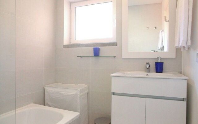 Fashionable and Modern Apartment - Cascais