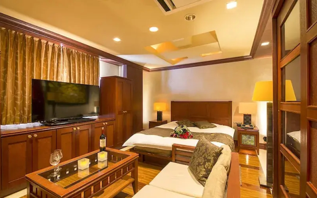 Qt HOTEL - Adults Only