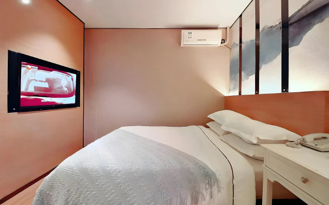 Shangyuan Hotel Chain (Guangzhou Thirteen Factories Yide Road Metro Station)