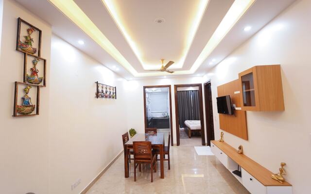 Lime Tree 2 Bhk Apartment Golf Course
