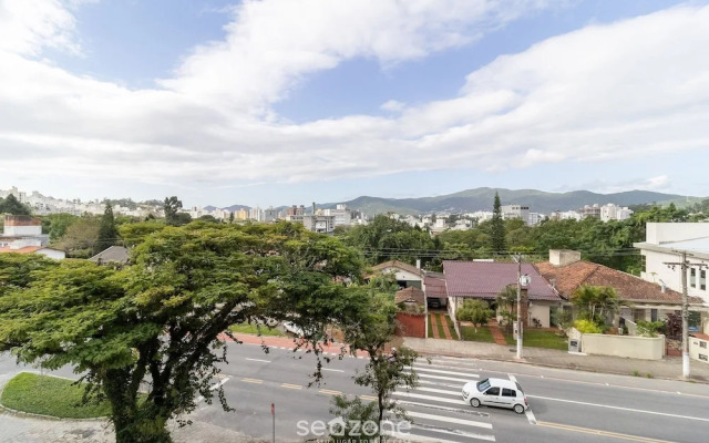 Sophistication and Comfort in Carvoeira Sre0201