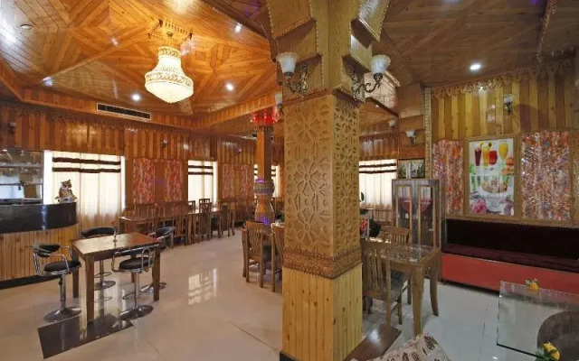 Oyo 5369 Hotel Shimla Hills International