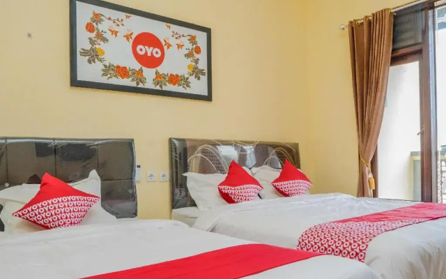 Al Thalib 8 Syariah by OYO Rooms