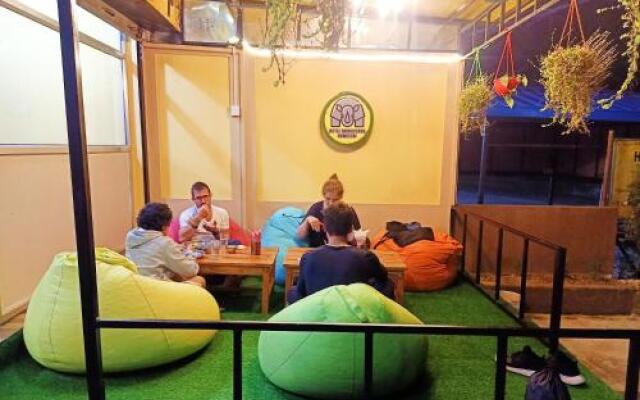 Hotel Rhinoceros - Homestay