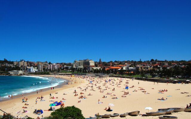 Coogee Sands Hotel and Apartments