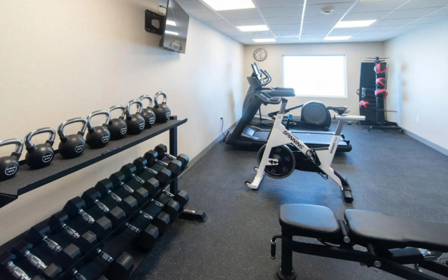 Holiday Inn Express & Suites Moose Jaw, an IHG Hotel