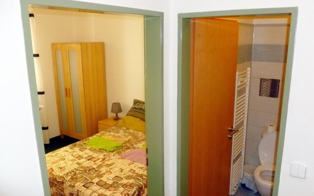 Apartment House Seifertova