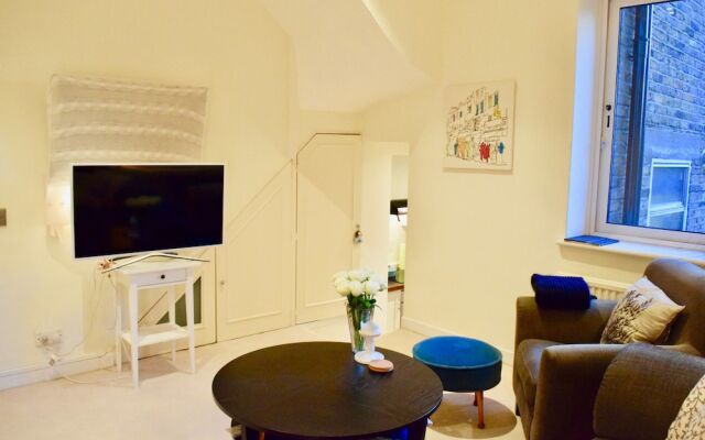 Private Terrace2 Bedroom Home