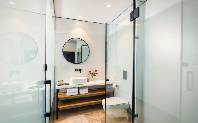 Rephael House Boutique Hotel