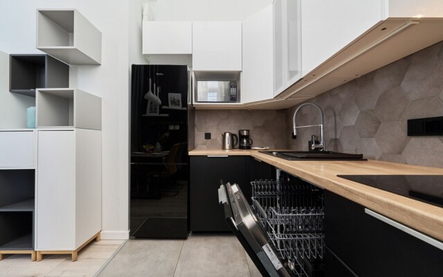 Apartment Aleja Architektów by Renters