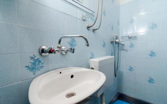 Three-Bedroom Holiday Home in Potomje