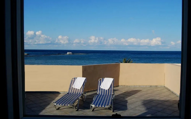 Nirvana Studios and Apartments