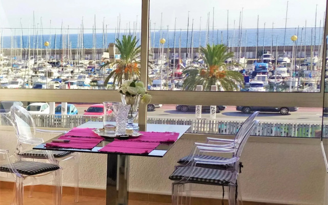 Cristina Port & Beach - Apartment