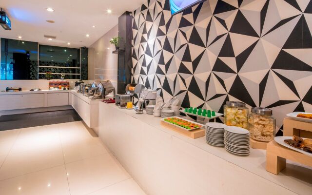 Hotel 88 Mangga Besar 120 by WH