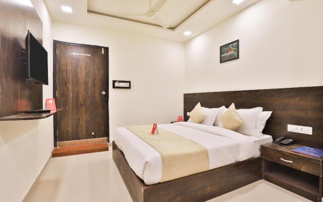 OYO 11072 Hotel Kajri Residency