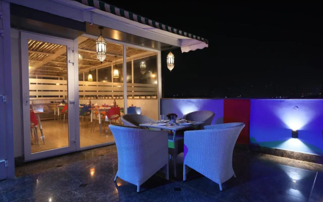 Sky Suites Huda City Center