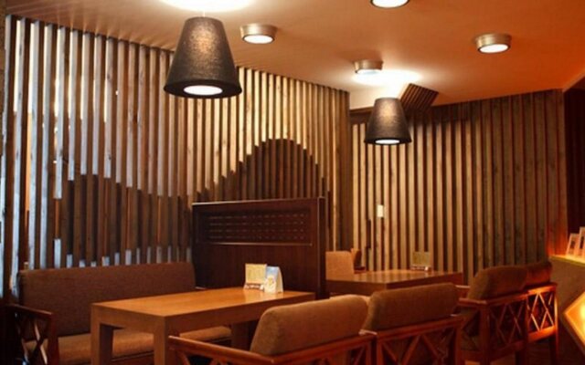 Chuncheon Tourist Hotel