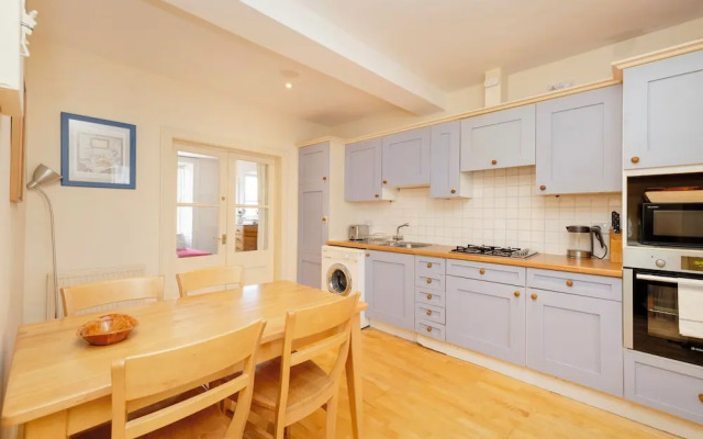 JOIVY Thistle Street - Heart of the City 2-bedroom Apt