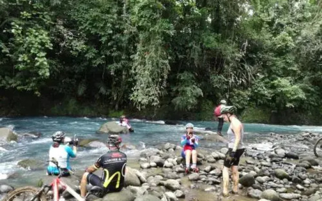 Hostel Paraiso Rio Celeste