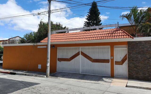 Casa hermosa a 20 minutos del aeropuerto