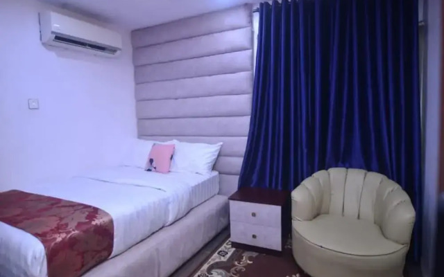 Nobi's Apartments