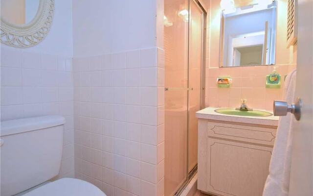 Jamaica Royale 91 - Two Bedroom Condo