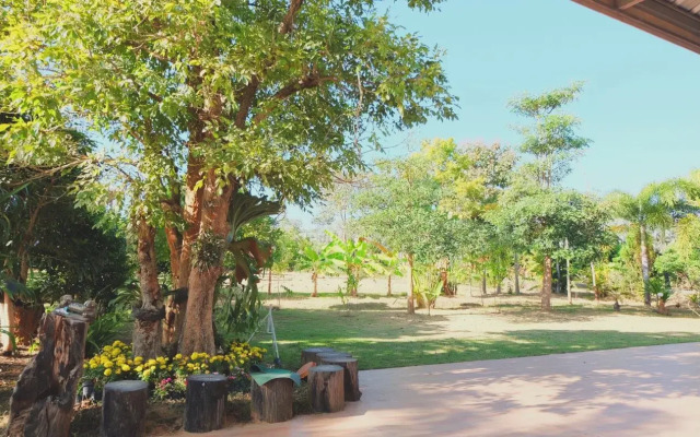 Roongthiwa resort Phurua