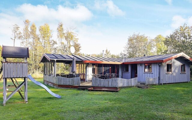 Fantastic Holiday Home with Sauna near Roslev