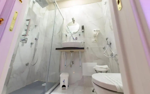 Leone Camere D'Autore