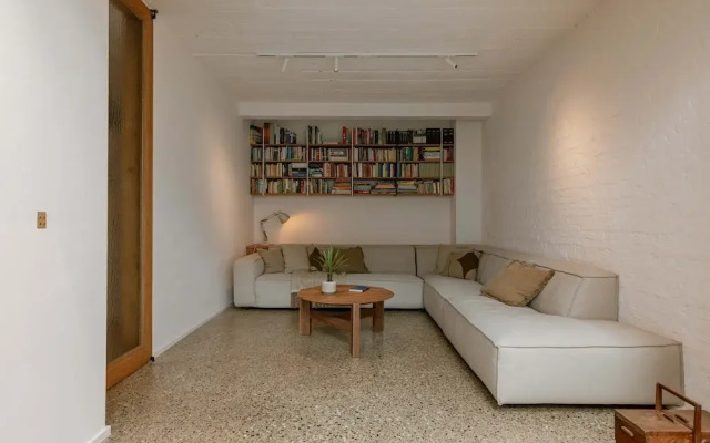 Beautiful Bright and Spacious Home in Antwerp
