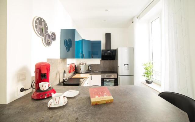 Appartement Le Grand Dupont du Parc Ste-Marie - OscarNewHome