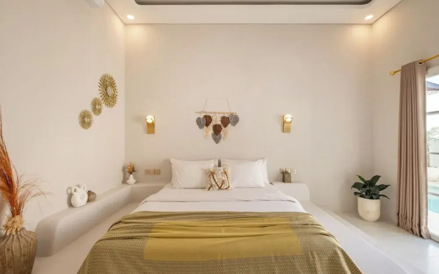 Private Pool Villa Ahana by OriVista