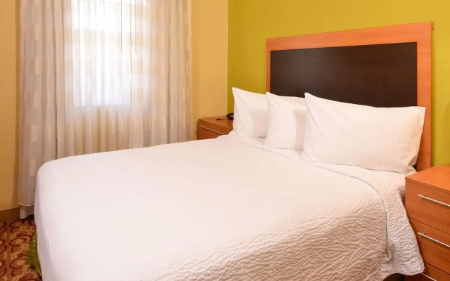 Candlewood Suites Miami Lakes an IHG Hotel