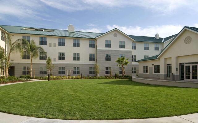 Homewood Suites By Hilton Sacramento Airport - Natomas