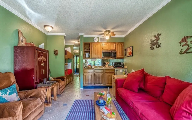 Canyon Creek Lodge 218