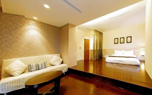 Sun Moon Lake Karuizawa Villa B&B