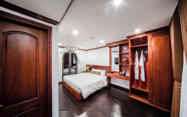 The Pepper King Resort & Pool Spa
