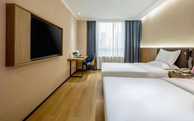 GYA Hotel Taiyuan Zonggai Zone Ancient County Chengnan Station