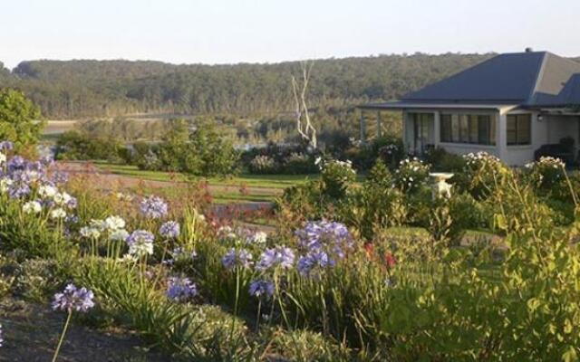 Meadowlake Lodge