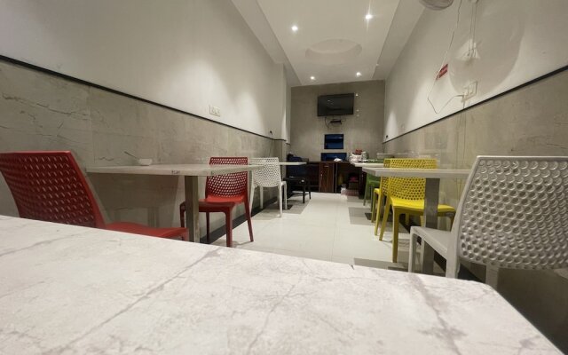 Hotel Arch Suites
