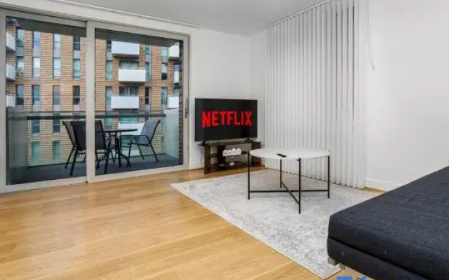 Exclusive 2 Bedroom Flat near Vauxhall Station!