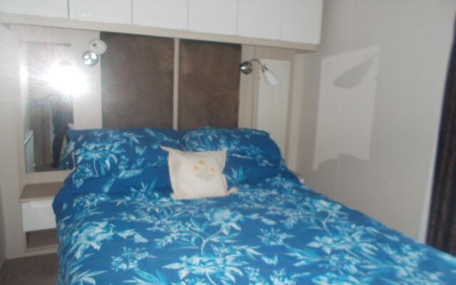 3-bed Cabin in Abergele Wales