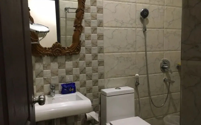21 Milestone Hotel And Resort