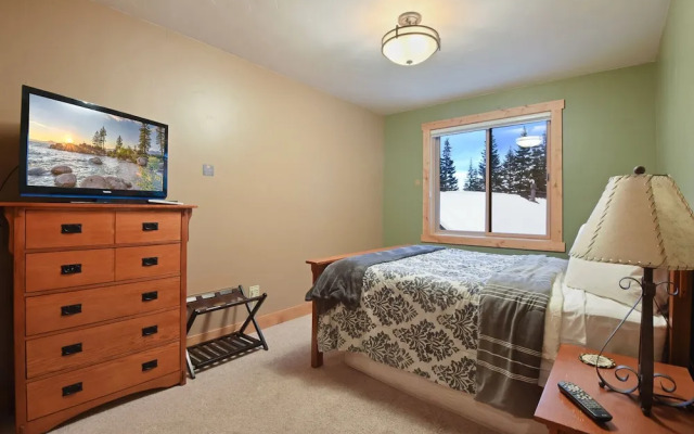 Skislope Sanctuary Close to Outdoor Activities