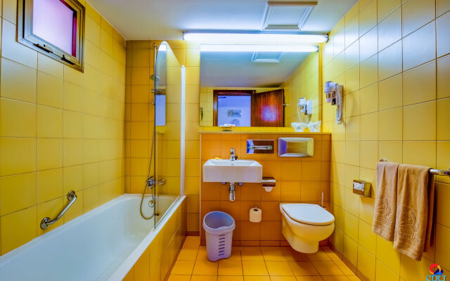 SBH Taro Beach Hotel