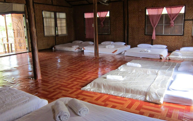 Thai Loei 300 Pee Resort